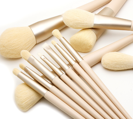 12支奶油色化妆刷套装